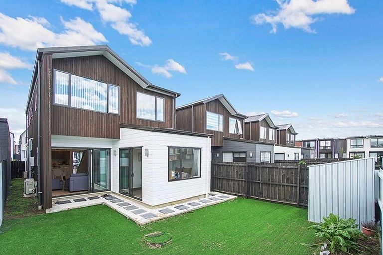 Photo of property in 40 Dignity Street, Papakura, 2110