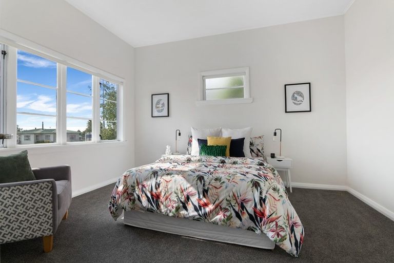 Photo of property in 85 Broadway, Stratford, 4332