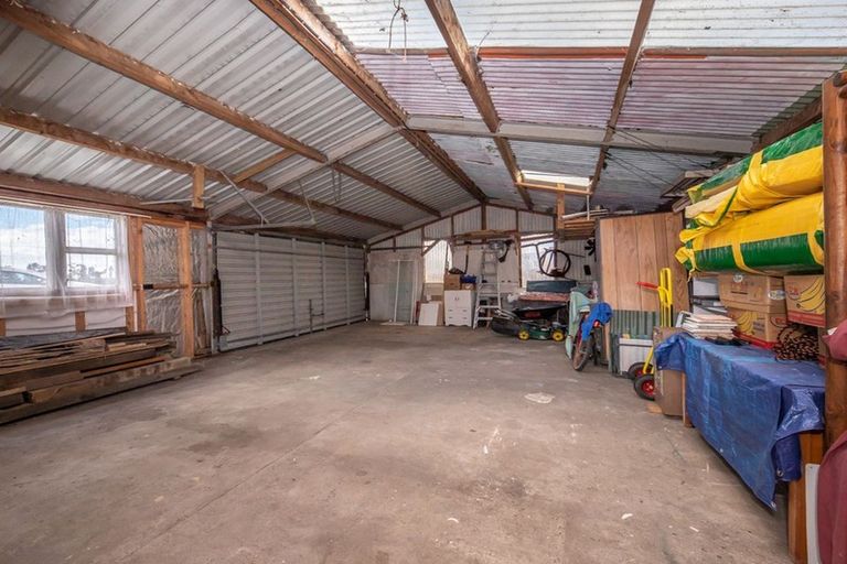 Photo of property in 6 Shelswell Street, Westport, 7825