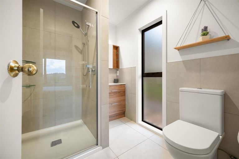 Photo of property in 1115 State Highway 16, Waimauku, 0883