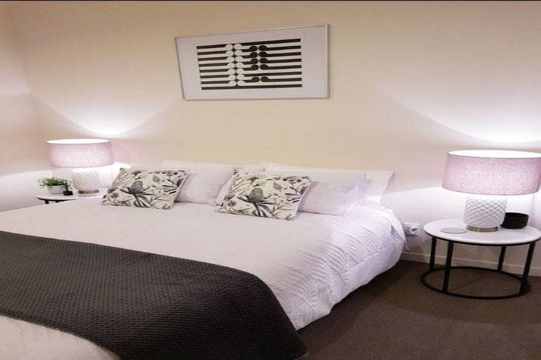 Photo of property in Royal Court Apartments, 1193unit Hinemoa Street, Rotorua, 3010
