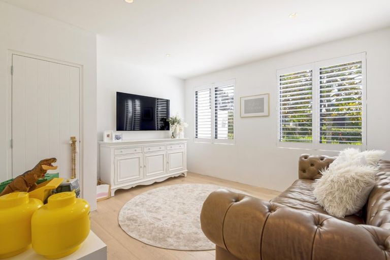Photo of property in 78a Rame Road, Greenhithe, Auckland, 0632