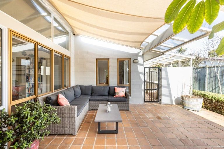 Photo of property in 35a Lucknow Road, Havelock North, 4130