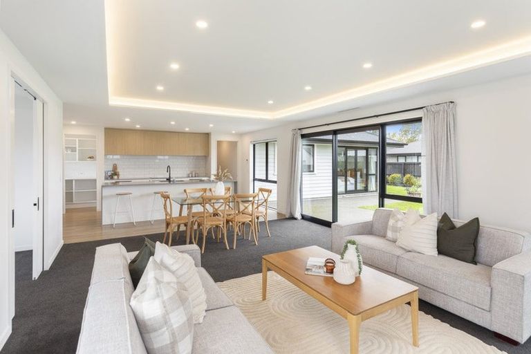 Photo of property in 11 Saint James Place, Rangiora, 7400