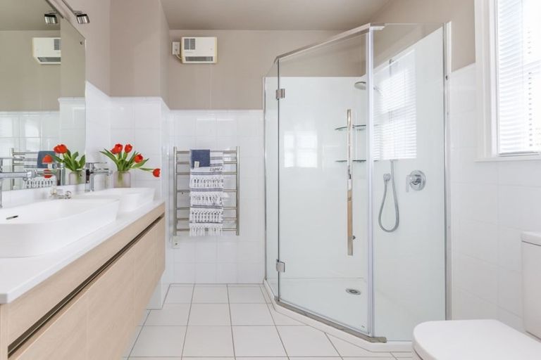 Photo of property in 20 Mitchell Street, Brooklyn, Wellington, 6021