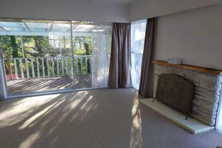 Photo of property in 29 Downing Street, Glenfield, Auckland, 0629