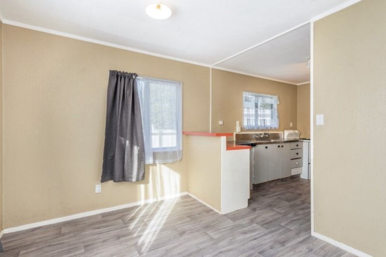 Photo of property in 11 Purcell Place, Melville, Hamilton, 3206