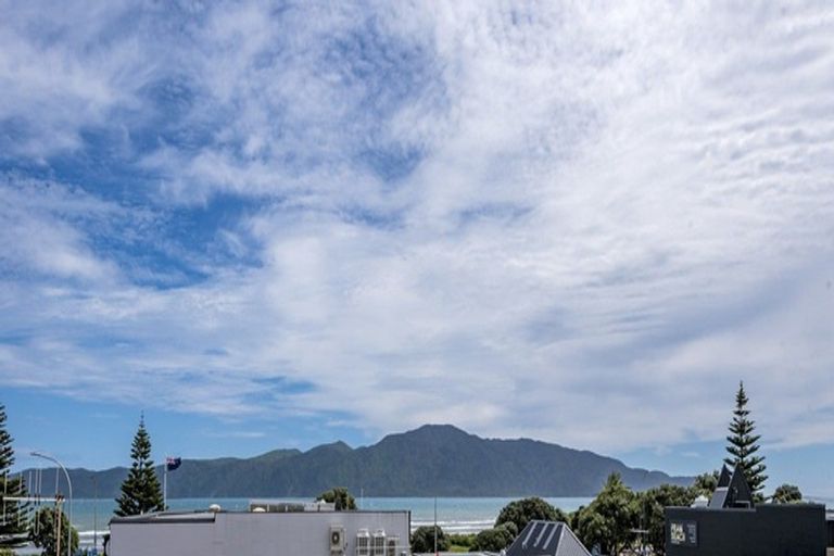 Photo of property in 2a/25 Maclean Street, Paraparaumu Beach, Paraparaumu, 5032