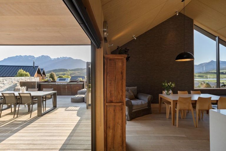 Photo of property in 39 Mcadam Drive, Jacks Point, Queenstown, 9371