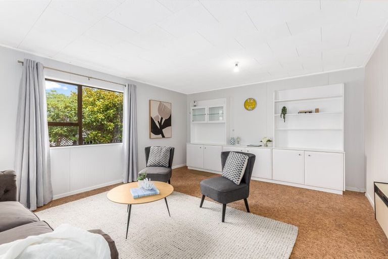 Photo of property in 28 Mercury Way, Whitby, Porirua, 5024