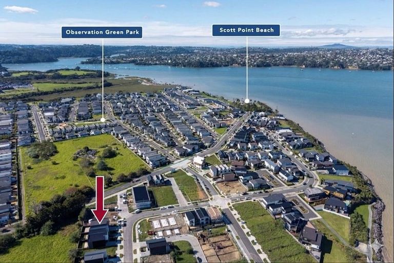 Photo of property in 43 Picnic Point Road, Hobsonville, Auckland, 0616
