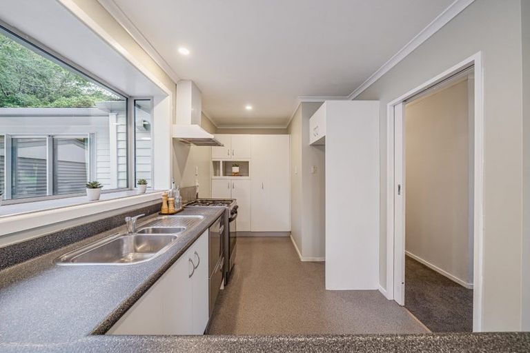 Photo of property in 44 Waipounamu Drive, Kelson, Lower Hutt, 5010