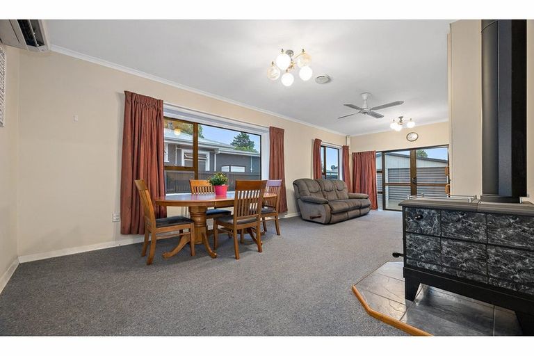 Photo of property in 33 Dacre Street, Linwood, Christchurch, 8062