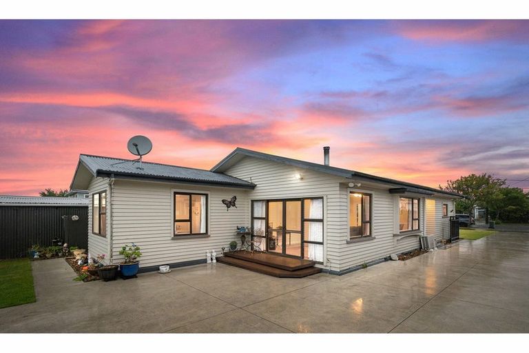 Photo of property in 33 Dacre Street, Linwood, Christchurch, 8062