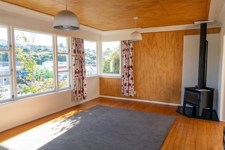 Photo of property in 137 Kaikorai Valley Road, Glenross, Dunedin, 9011