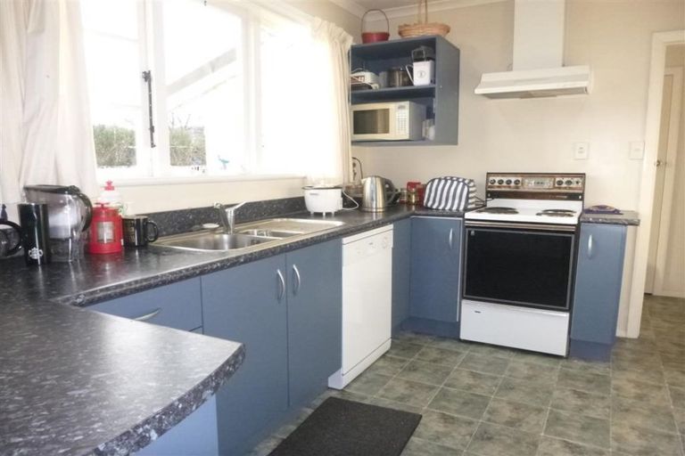 Photo of property in 33 John Street, Trentham, Upper Hutt, 5018