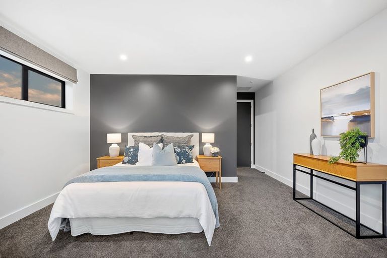 Photo of property in 9 Ridgelea Road, Long Bay, 0792