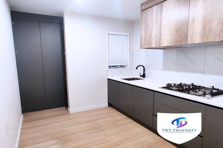 Photo of property in 17 Bushfield Drive, Flat Bush, Auckland, 2019