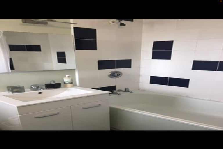 Photo of property in 3c/145 Ohiro Road, Brooklyn, Wellington, 6021