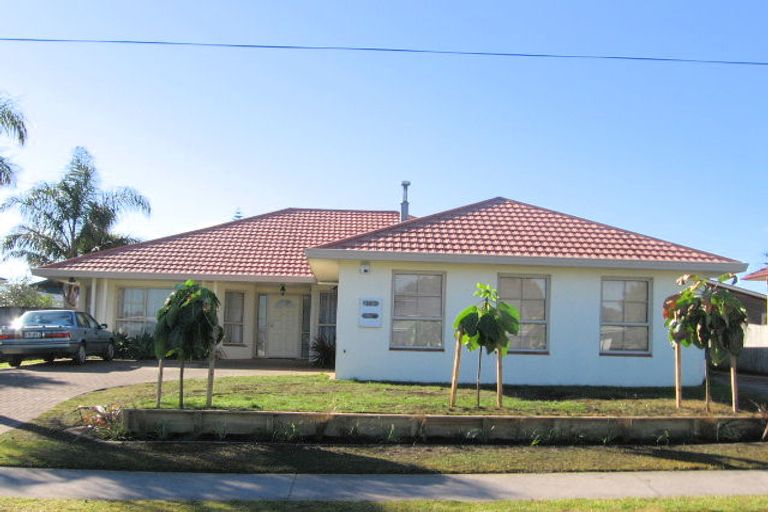 Photo of property in 2/47 Shirley Avenue, Papakura, 2110