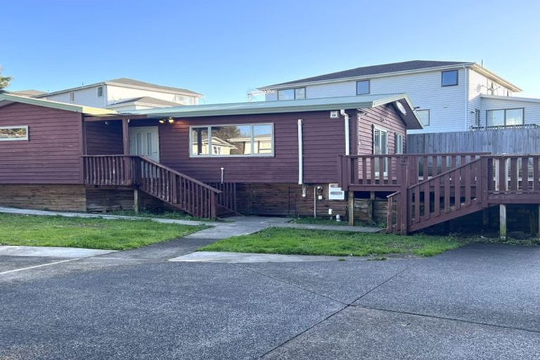Photo of property in 23a Ranui Avenue, Ranui, Auckland, 0612