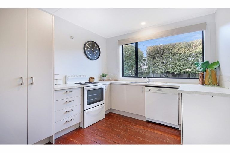 Photo of property in 6 Jennings Place, Rangiora, 7400