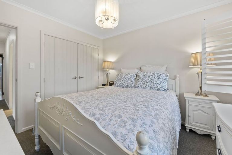 Photo of property in 31 Elizabeth Place, Ferndale, New Plymouth, 4310