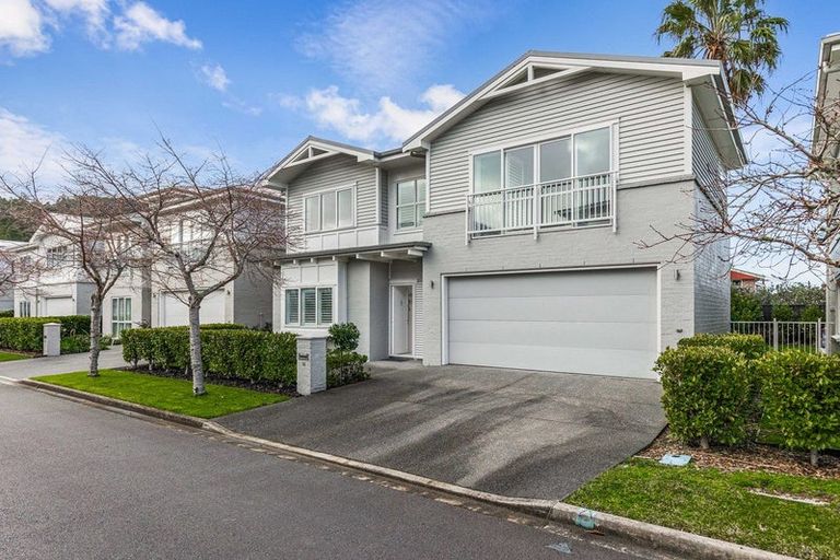 Photo of property in 18 Kensington Drive, Orewa, 0931