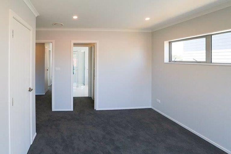 Photo of property in 11u1 Crosher Place, Silverdale, Hamilton, 3216