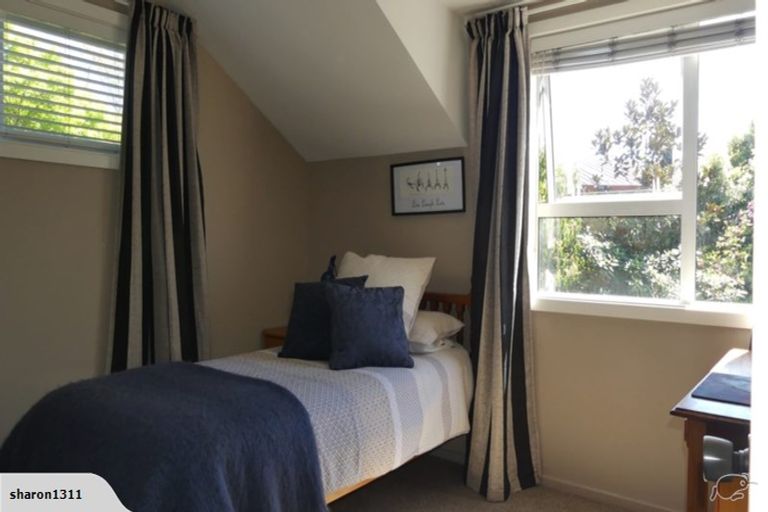 Photo of property in 12 Chevron Place, Ilam, Christchurch, 8041