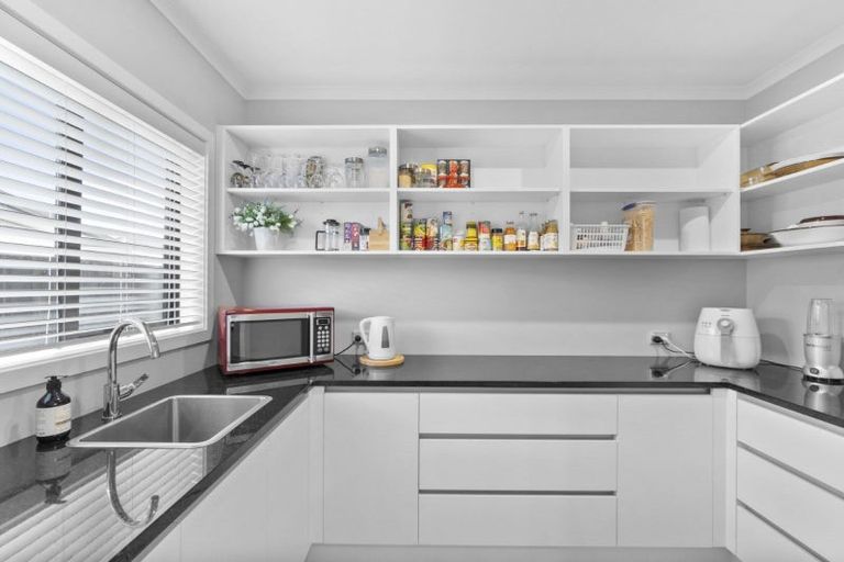 Photo of property in 13/15u Onukutara Place, Huntington, Hamilton, 3281