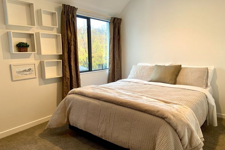 Photo of property in 9 Oakford Close, Riccarton, Christchurch, 8011