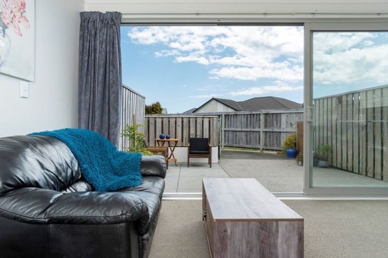 Photo of property in 1/31 Reynolds Place, Papamoa Beach, Papamoa, 3118