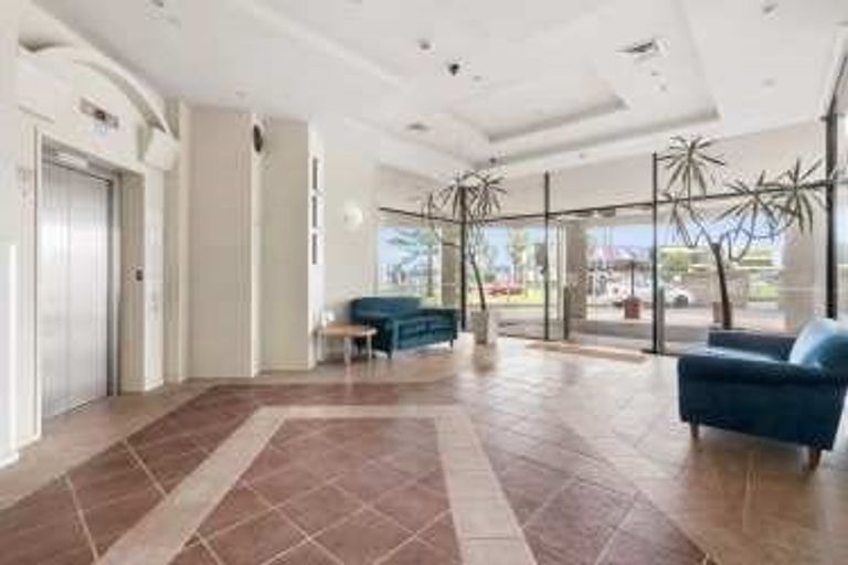 Photo of property in 8c/18 Ronwood Avenue, Manukau, Auckland, 2104