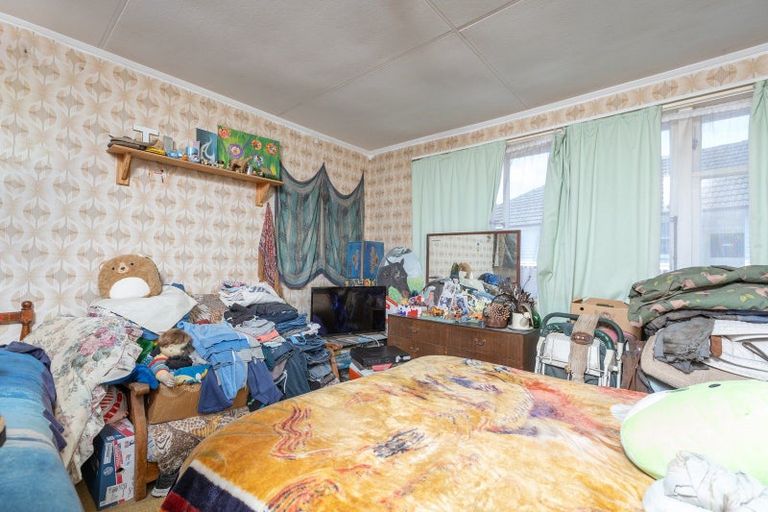 Photo of property in 16 Grant Crescent, Masterton, 5810