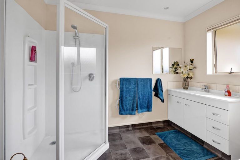 Photo of property in 2a Elizabeth Grove, Stratford, 4332