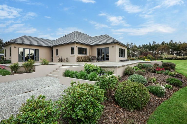 Photo of property in 41 Arcadia Place, Seaward Bush, Invercargill, 9812