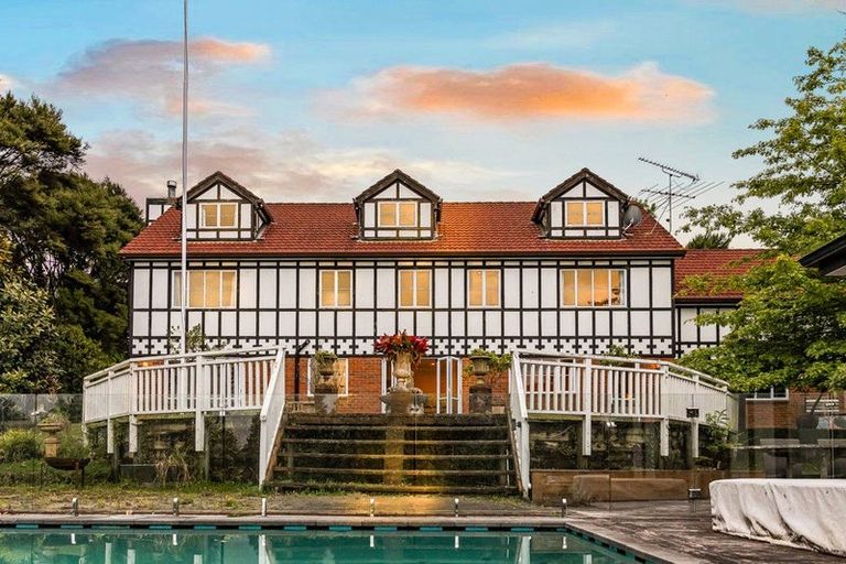 Photo of property in 233 Paremoremo Road, Lucas Heights, Auckland, 0632