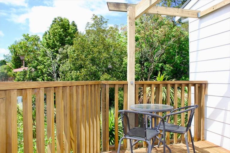 Photo of property in 2/39 Lancaster Road, Beach Haven, Auckland, 0626
