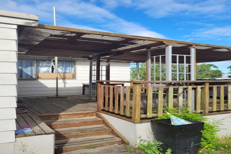 Photo of property in 40 Paterson Avenue West, Pukekohe, 2120