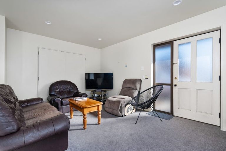 Photo of property in 2/8 Angela Street, Upper Riccarton, Christchurch, 8041
