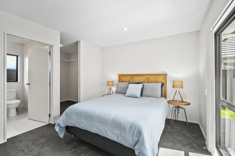 Photo of property in 27 Kotuku Crescent, Takanini, 2112