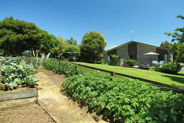 Photo of property in 2710 Rings Road, Coromandel, 3506