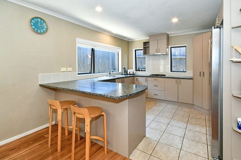 Photo of property in 11 Murrayfield Lane, Manurewa, Auckland, 2105