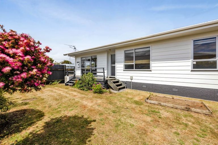 Photo of property in 6 Manuka Place, Hawera, 4610