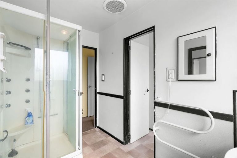 Photo of property in 2/136 Wainoni Road, Avondale, Christchurch, 8061