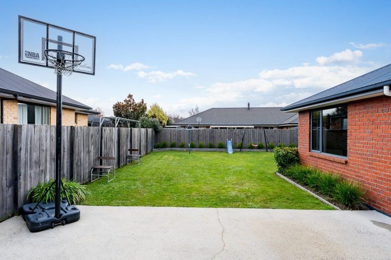 Photo of property in 16 Fenty Place, Mosgiel, 9024