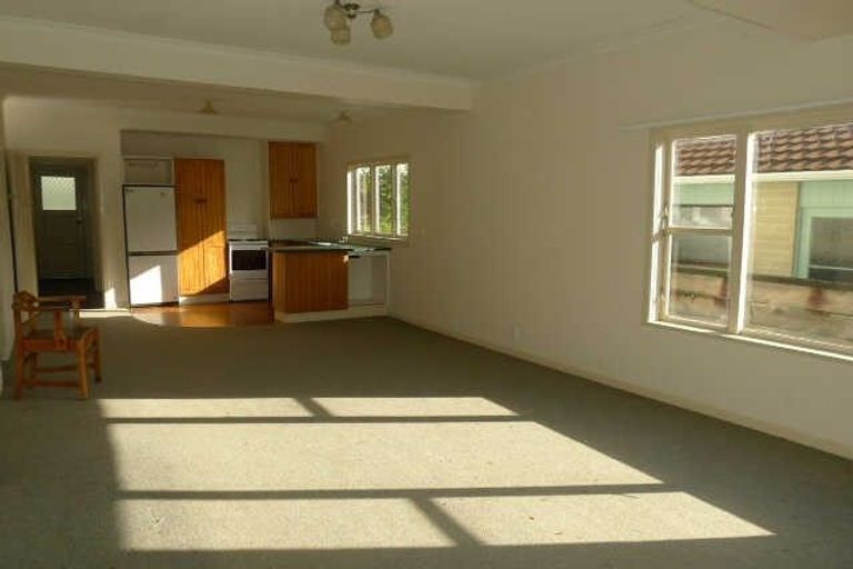Photo of property in 365 Kapiti Road, Paraparaumu Beach, Paraparaumu, 5032