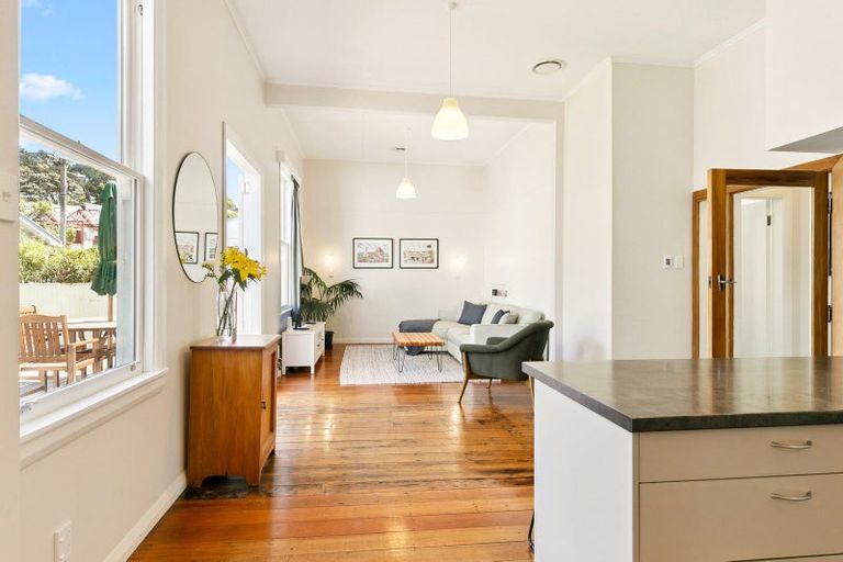 Photo of property in 54 Kilbirnie Crescent, Kilbirnie, Wellington, 6022