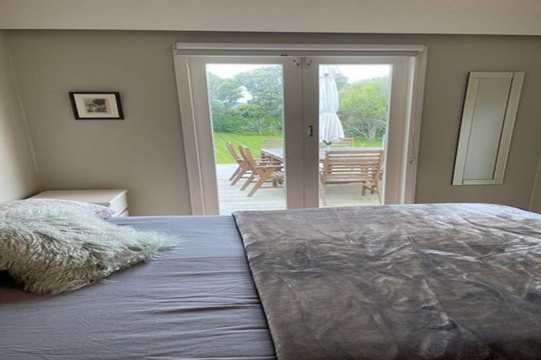 Photo of property in 12 The Avenue, Otaki Beach, Otaki, 5512